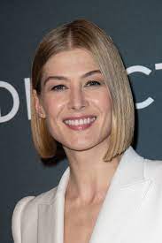 Rosamund Pike Short Blonde Bobs Short Hair Styles Bob Hairstyles