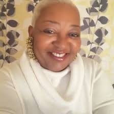 Darice Thomas's Instagram, Twitter & Facebook