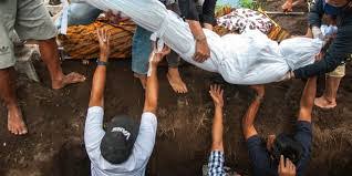 Kalau kita perhatikan ada beberapa hadits yang menyebutkan hal ini. 3 Amalan Yang Dibawa Selepas Kematian Motivasinformasi Com