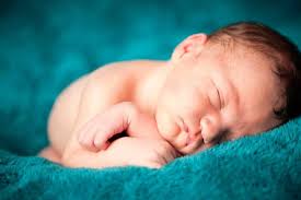 Kodusünnitajat kahtlustati beebi väärkohtlemises