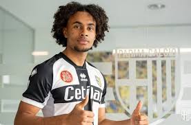 Dennis man, de 22 anos, soma 17 golos e sete assistências em 19 jogos. Ingin Bertahan Di Serie A Parma Boyong Banyak Pemain Di Bursa Musim Dingin Ini Halaman All Kompasiana Com
