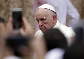 Video: Pope Francis left with black eye ...
