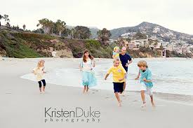 Plan your next photoshoot and show off your amazing pictures in a family photo book: Fun Creative Ideas For Beach Pictures Kristen Duke Photography