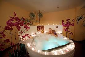Romantic Pearl Bath For Couples Hoteljurmalaspa Hotel Jurmala Spa Latvia Latvija Romantic Couple Romantic Bubble Bath Romantic Bathrooms Romantic Room