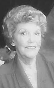 Elsie Wolf's Instagram, Twitter & Facebook