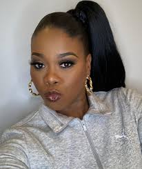 Fun Fact: My momma calls me “Cookie”🍪 She always has 🤷🏽‍♀️🤎 What's your  nickname?