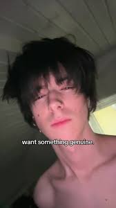 Navigating Genuine Friendships in Relationships