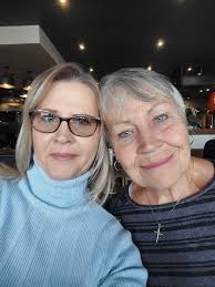 Cindy Malcolm (@streamsbeauty) • Instagram photos and videos