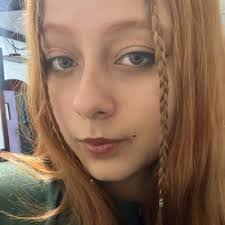 Lissette Castillo's Instagram, Twitter & Facebook