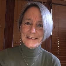 Daphne Eck's Instagram, Twitter & Facebook