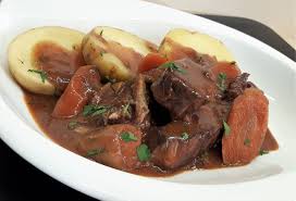 Daube Allegee Au Micro Minute La Recette Facile Par Toques 2 Cuisine Recette Recette Daube Recette Facile Daube