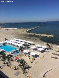 A soli 50 metri dal mar nero e dalla spiaggia di mamaia, l'hotel central offre una piscina all'aperto con lettini, un salone di bellezza e la connessione. Un Hotel Foarte Bun Impresii Malibu Hotel Mamaia Amfostacolo