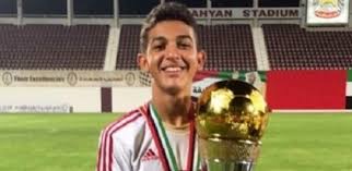 تلقت إدارة نادي الزمالك خطابًا رسميًا من الاتحاد المصري لكرة القدم، يفيد بالسماح بإشراك الخماسي أحمد عيد، سيف فاروق جعفر، يحيى مفتاح محمد، سيف الدين سيد، و عمر ياسر كمال، في المباريات اعتبارًا من يوم الخميس الموافق 20. Ø£Ù„ÙˆØ§Ù† Ø§Ù„ÙˆØ·Ù† Ø®Ø· ÙˆØ³Ø· Ø§Ù„Ù‚Ù…Ø© Ø§Ù„Ù…ÙØªØ±Ø¶Ø© Ø³ÙŠÙ ÙØ§Ø±ÙˆÙ‚ Ø¬Ø¹ÙØ± ÙŠØ¹ÙŠØ¯ Ø°ÙƒØ±ÙŠØ§Øª ÙˆØ§Ù„Ø¯Ù‡ Ø¨Ø¹Ø¯ 35 Ø¹Ø§Ù…Ø§