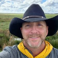 When my daughter had to write and give a presentation about someone from  Ohio for a 2nd grade assignment, I suggested she write about Staubach. I  emailed him asking if there was