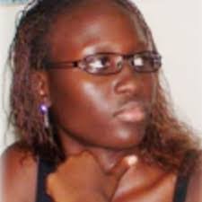 Elisabeth Diaz's Instagram, Twitter & Facebook