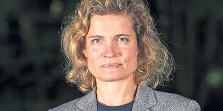 Sarah Biasinis "Die Schönheit des Himmels": Schicksale der Mütter