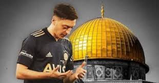 الاستعداد لصلاة العيد بالاغتسال وجميل الثياب 1o4faalxvx58zm