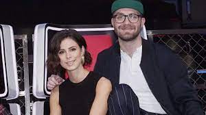 Angeblich sind die beiden schon länger ein paar und sollen silvester gemeinsam in bayern verbracht haben. Lena Meyer Landrut Und Mark Forster Angeblich Ein Paar Lena Meyer Landrut Mark Forster Lena