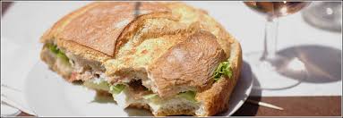 A La Decouverte Du Pan Bagnat