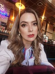 Una maquillaje para ponerse seria 😂