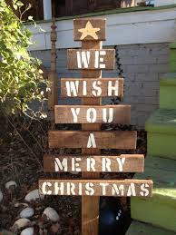 We Wish You A Merry Christmas We Wish You A Merry Christmas From A Palette We Wish You A Merry Christmas Easy Christmas Signs Diy Pallet Christmas Tree Pallet Christmas