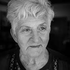 Luisa Osborne's Instagram, Twitter & Facebook