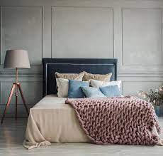 Tapi, biarkan seprai menjadi 'seni' untuk ruangan dan ciptakan tampilan dan nuansa. Jadikan Kamar Tidur Jadi Lebih Nyaman Dengan 10 Rekomendasi Perlengkapan Kamar Tidur Berikut Ini