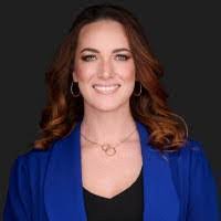 Caitlin Callan's Instagram, Twitter & Facebook