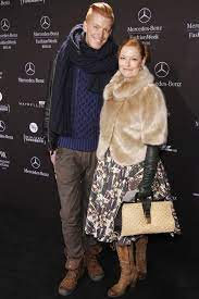 We did not find results for: Tobias Staerbo Und Enie Van De Meiklokjes Femlife De Enie Modestil Rockabilly Mode