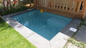 plunge pool 3 x 2 5 m premium achtertuin zwembad achtertuin schuurtjes kleine achtertuin zwembaden