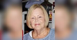 Mary Clute's Instagram, Twitter & Facebook