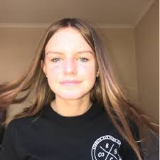 Danielle Hahn's Instagram, Twitter & Facebook