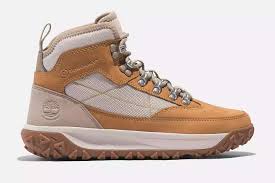 These Timberland Hiking Boots Are Editor-approved