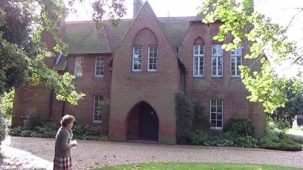 Red House - American Aristocracy