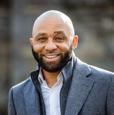 Louis Reed's Instagram, Twitter & Facebook