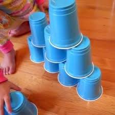 ¡disfruta juegos multijugador en línea! 5 Nuts In A Nutshell 5 Fun Games And Crafts For Boys Juegos Con Vasos Motricidad Gruesa Juegos Para Preescolar