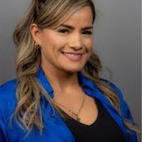 Laura Fermin's Instagram, Twitter & Facebook