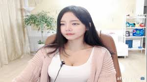 Hasil gambar untuk korean girl beauty