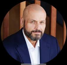 Over the coming weeks I'll be introducing some of our Brisbane Founding  Members to highlight the community we're building in the Sunshine State.  Introducing CUB Club of United Business Brisbane…