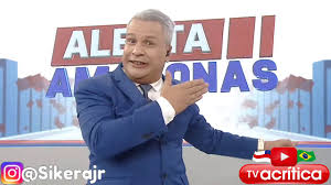 A tia de thammy gretchen, sula miranda, repreendeu o sobrinho depois que descobriu que ele tinha o desejo de fazer uma cirurgia para mudar de sexo. Sikera Junior Chega A Redetv Para Tentar Bater Bacci E Datena Na Tv Tv E Famosos Portal O Dia