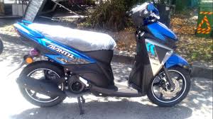Rear.available in 3 colour scheme options, the new yamaha ego avantiz scooter will arrive in dealer showrooms nationwide from august onwards. Yamaha Ego Avantiz 125 New Colour Walkaround Blue 2018 Youtube