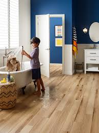 100% waterproof and can be installed in wet areas, planks will never swell when exposed to water. Tau7vv512rejnm