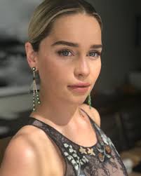 September 17 70th Primetime Emmy Awards Preparation 0917 70emmys Preparation 0002 Adoring Emilia Cl Emilia Clarke Makeup Emilia Clarke Emilia Clarke Hot