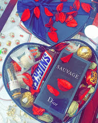 5 330 Mentions J Aime 52 Commentaires Bijoux Ilyes Ain Oussra Bijoux Ilyes Sur Instagram Cadeaux Homm Bff Gifts Diy Client Gift Box Bday Gifts For Him
