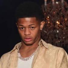 Youuuu light my fire 🎶 (via @dnvr__nuggets) #nba #denvernuggets  #deandrejordan #uncstatus