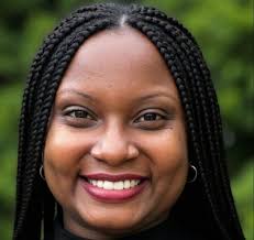 J.P. McCaskey pays tribute to Class of 2022 at graduation [photos]