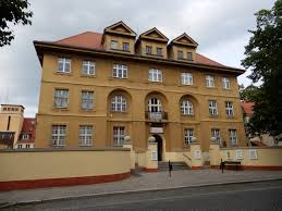 Wohnungen in ballenstedt provisionsfrei wohnungen in allen größen angebote vieler immobilienportale einfache wohnungssuche in ballenstedt. Datei Bebelstrasse 27 Ballenstedt 02 Jpg Wikipedia