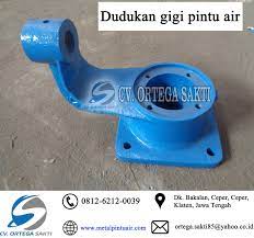 Rodanya dibuat bergerigi dan berbentuk silinder atau kerucut yang saling bersinggungan pada kelilingnya agar jika salah satu diputar maka yang lain akan ikut berputar. Dudukan Gigi Pintu Air Gearbox Single Spindle Sparepart Pintu Air