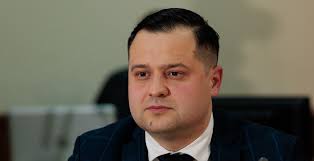 Viață de judecător: vacanță exotică pe insulele Seychelles, ferită de  public și apartament cumpărat la preț preferențial, scos la vânzare de trei  ori mai scump