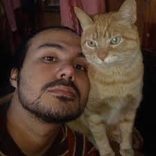 كشفت صوفي تيرنر أنها لا تستحق دورًا شعبيًا لأنها قابلت خلال تجارب الأداء  ممثلة كانت "أفضل بكثير" منها، لكنها كانت أكثر شعبية على وسائل التواصل  الاجتماعي، لذلك أعطوها الدور. "لقد قمت بتجربة